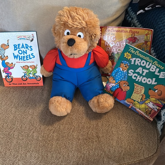 Vintage 1993  Berenstain Bears BROTHER BEAR Plush Stuffed Animal &‎ 3 books - Picture 1 of 16